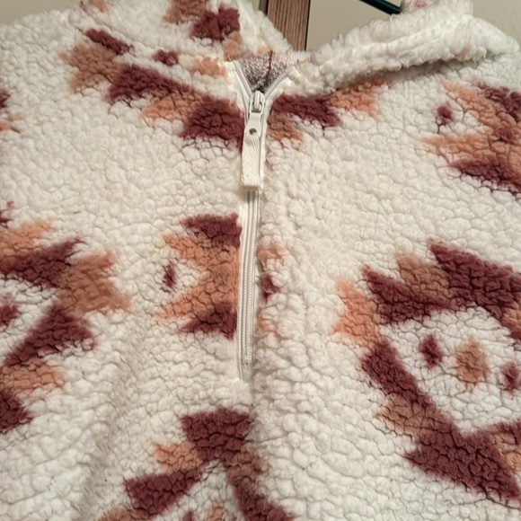 Fuzzy half zip - Picture 3 of 8